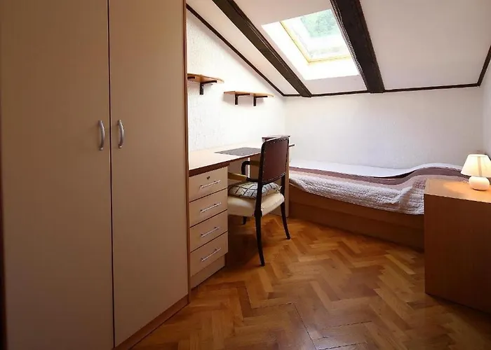 With Parking Space - 23795 אופטיה